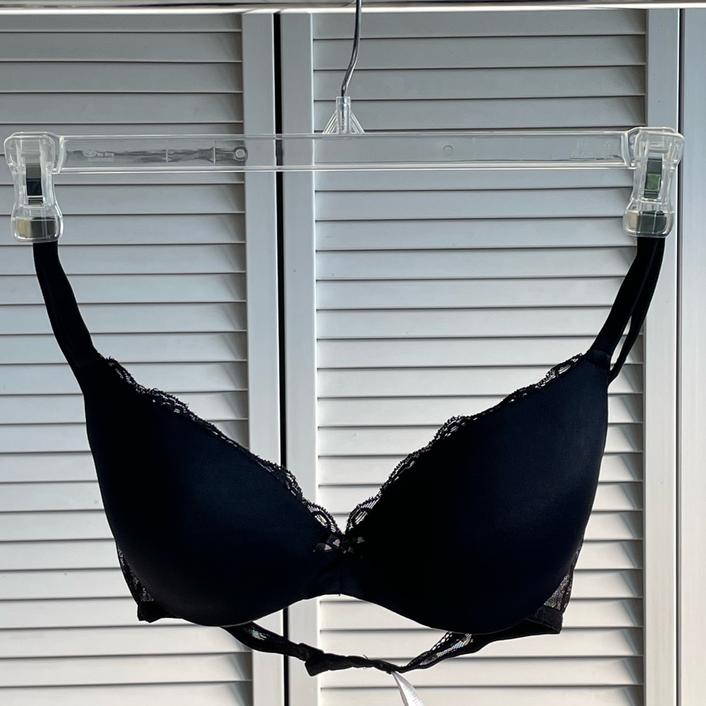 Jennifer Lopez Black Lace Accent Bra